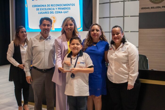 Reconoce UAT a sus estudiantes de excelencia académica del CEINA