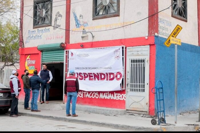 MULTAN A 8 NEGOCIOS POR TIRAR DESECHOS DIRECTO AL DRENAJE