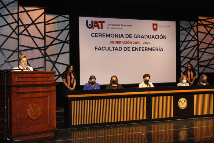 Gradúa la UAT a egresados de la Facultad de Enfermería Tampico