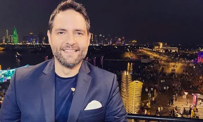 Hospitalizan al comentarista Memo Schutz