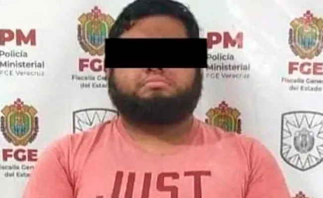 Y todo por dinero… hombre calcina a su mamá, la tira a la basura y pide la herencia