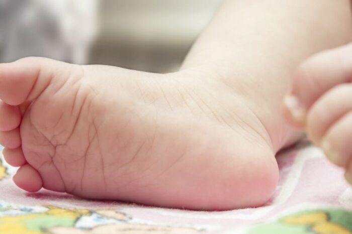 Abuelita mata por accidente a bebé; le dio veneno en lugar de medicina