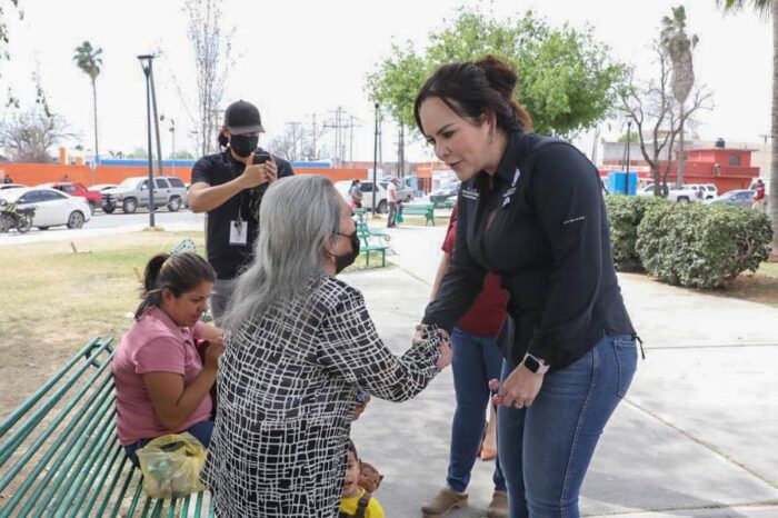 <em>ALCALDESA CARMEN LILIA CANTUROSAS ACERCA VACUNACIÓN CONTRA EL COVID-19 A LA POBLACIÓN</em>