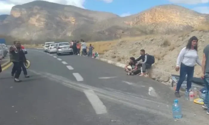Vuelca autobús en la supercarretera Cuacnopalan-Oaxaca; hay15 muertos, reportan￼