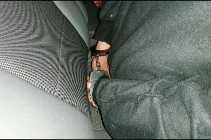 Padres matan a su hijo a golpes y lo llevan al hospital diciendo que se ahogó por flemas