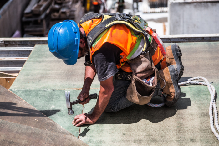 Proponen reducir a seis horas la jornada laboral en México