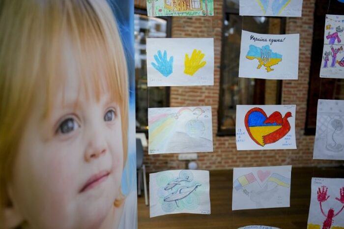 Miles de niños ucranianos están siendo robados por Rusia para reeducarlos