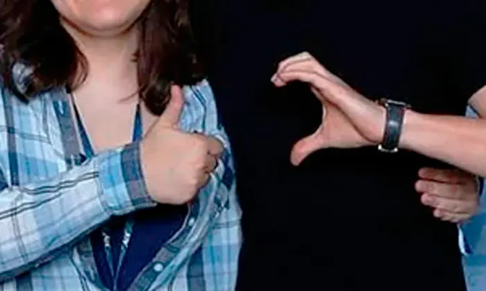 Hombre demanda a mujer por mandarlo a la friendzone￼