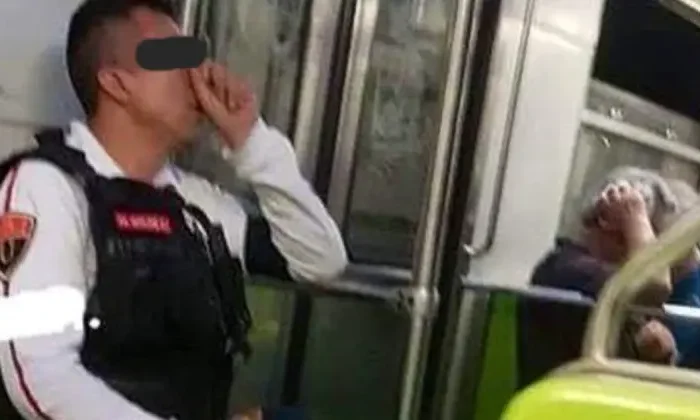 Guardia ‘moneando’ en Metro se vuelve viral