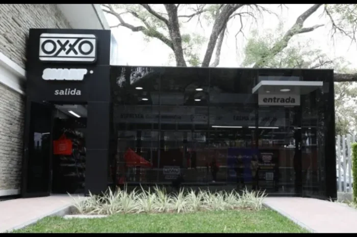 Abren primera tienda Oxxo que te cobra con inteligencia artificial