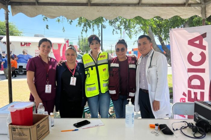 <em>FAMILIAS DEL INFONAVIT SE BENEFICIAN CON BRIGADA DEL DIF</em>