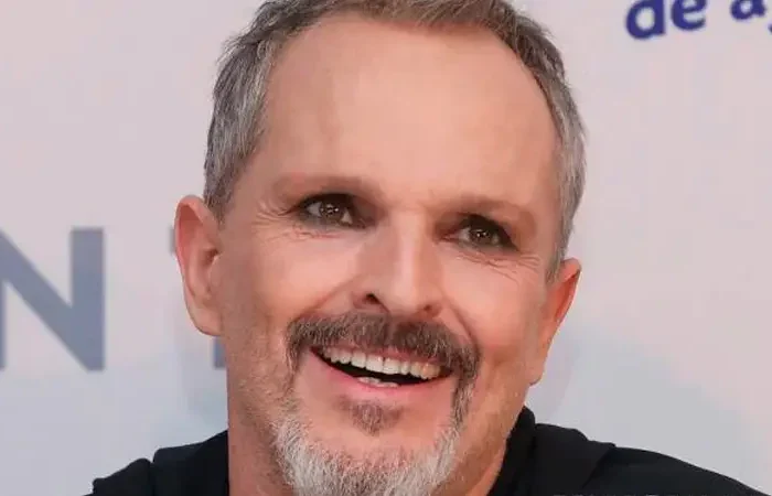 Miguel Bosé explica las causas por las que perdió la voz