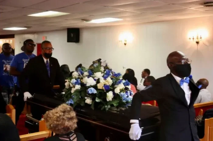 Hacen funeral de estadounidense asesinado en Matamoros