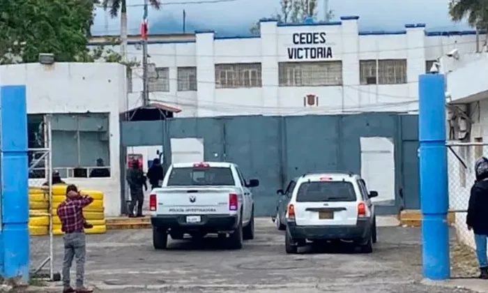 Catean penal; hallan drogas, armas y radios￼