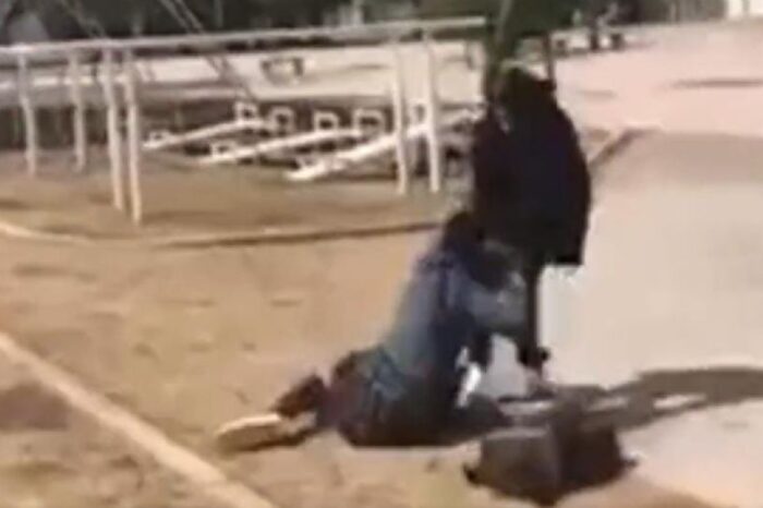 Captan otro caso de golpiza y bullying en secundaria de Edomex