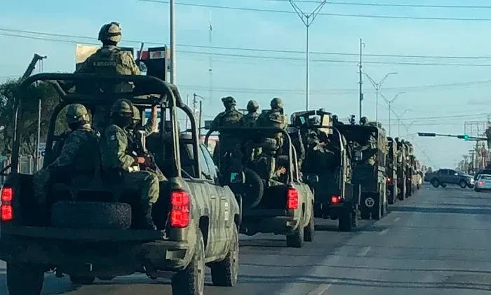 Con lujo de violencia, militares secuestran y roban camioneta a padre de familia