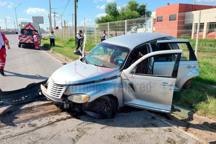 Se salva chofer tras aparatoso choque en Nuevo Laredo