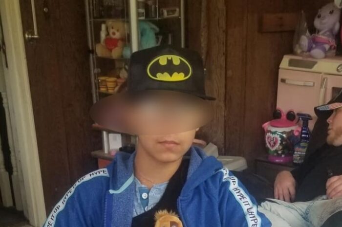 Niño sufre derrame cerebral tras ser obligado a fumar fentanilo en EU