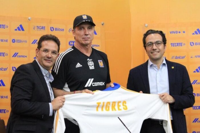 Tigres presenta a Robert Dante Siboldi como su nuevo entrenador