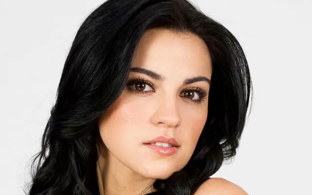 Maite Perroni reaparece tras rumor de infidelidad de su esposo