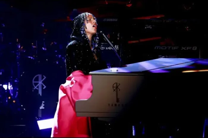Alicia Keys canta a Peso Pluma en concierto y enloquece a fanáticos