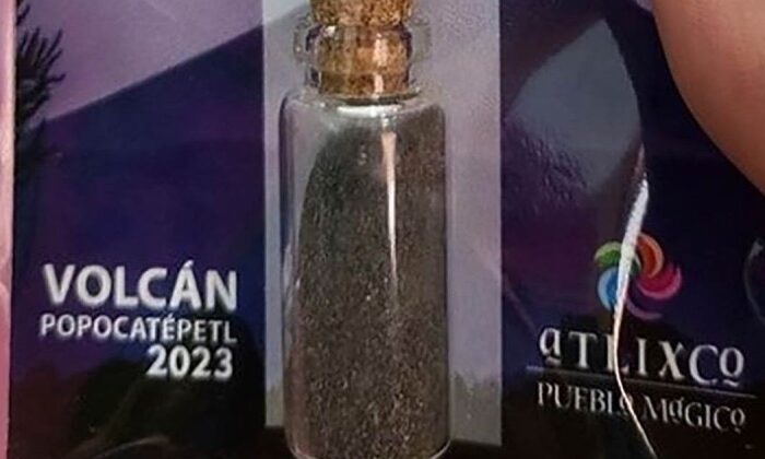 En Puebla ya venden ceniza del Popocatépetl como souvenir