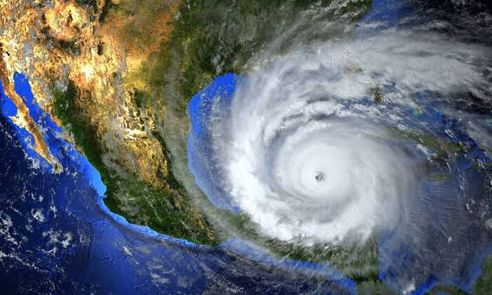 Se acerca la temporada de huracanes; podrían llegar 3 leves