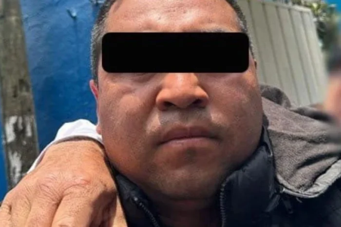 Hombre que lanzó a perrito a un cazo con aceite hirviendo, era policía