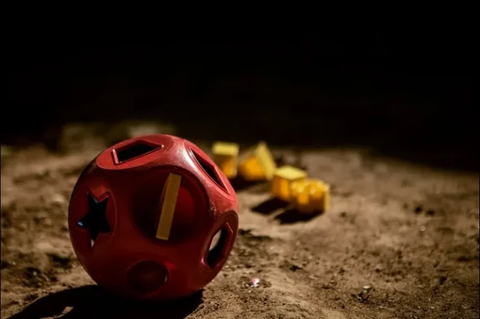 Sin comida y encadenado del cuello abandonan a un niño en Tabasco