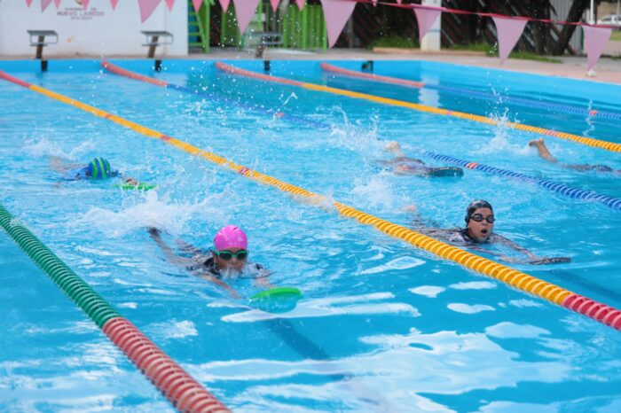 POR ALTAS TEMPERATURAS SUSPENDEN ACTIVIDADES DEPORTIVAS AL AIRE LIBRE