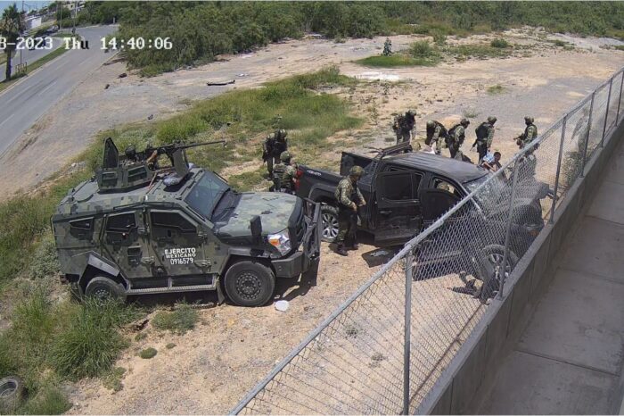 Uno de los militares de los asesinatos de mayo en Nuevo Laredo: “Identifico al sargento disparando a los civiles que están en el muro”Las declaraciones de media docena de militares, a las que ha tenido acceso EL PAÍS, dibujan el caos del operativo, que acabó con cinco civiles sometidos muertos. Los testimonios señalan la implicación incluso de un coronel del Ejército