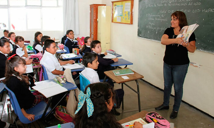 El otro mes cae el aumento salarial de los maestros