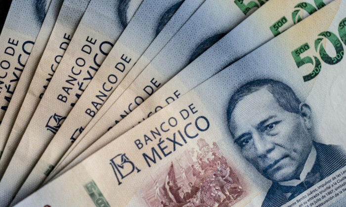 El Peso alcanza las 17.23 unidades por dólar, récord no visto desde 2016