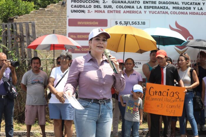 ENTREGA CARMEN LILIA CALLES PAVIMENTADAS EN 5 COLONIAS