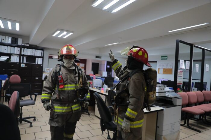 REALIZAN SIMULACRO DE INCENDIO EN EL PALOMAR