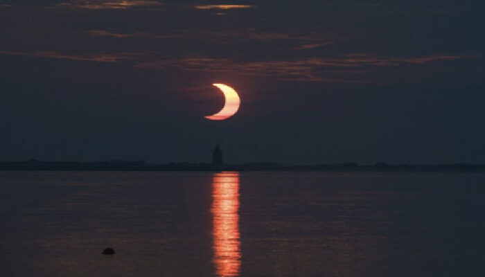 ¿Cuándo y cómo ver el Eclipse solar desde México?