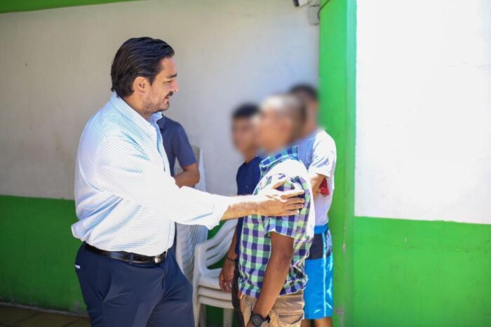 Apoya Alcalde de Reynosa inclusión a Programa de Becas de Oficio