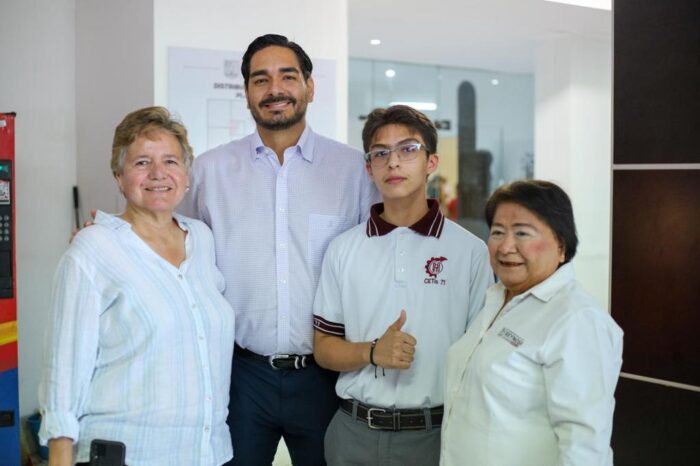 Los padres de familia marcan la diferencia en casa: Carlos Peña Ortiz