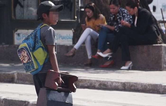 Obligaban a 20 niños a trabajar más de 12 horas en Playa del Carmen