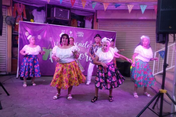 VIVEN  GRAN TARDEADA EN "EL MERCADO Y SU FOLKLORE"