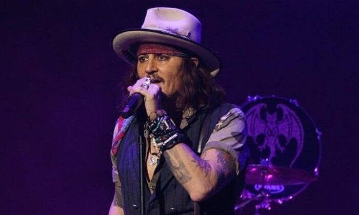 Preocupa a fans salud de Johnny Depp; sufre desmayo en su cuarto de hotel