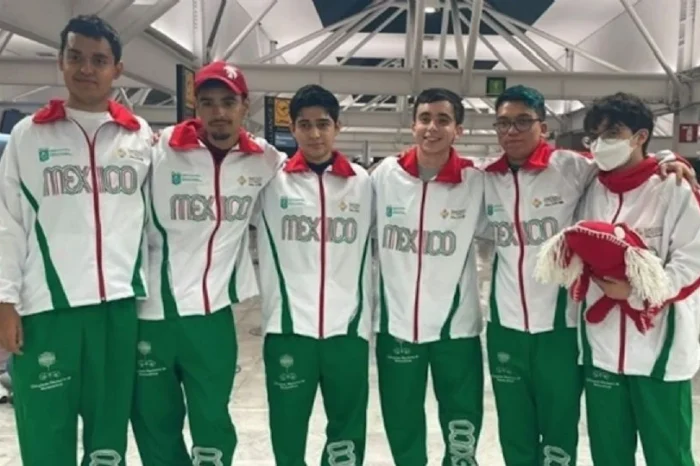 Jóvenes mexicanos ganan oro en Japón durante concurso de matemáticas