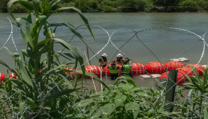México prepara demanda contra EU por muro de boyas en el Río Bravo