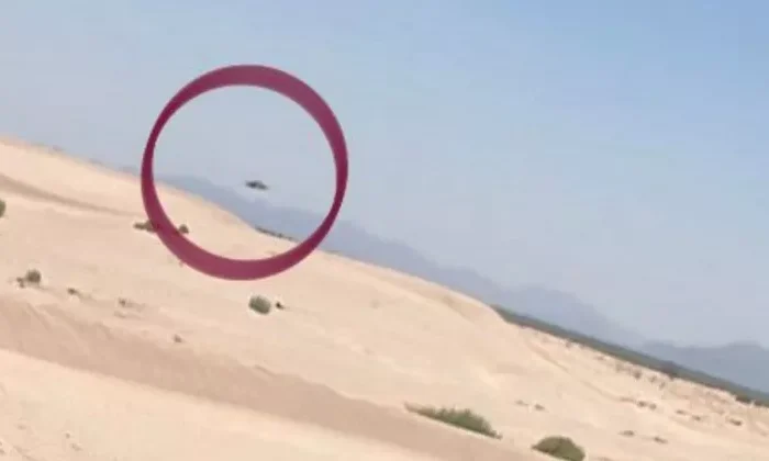 Se toma selfie en dunas de Coahuila y capta un supuesto ovni