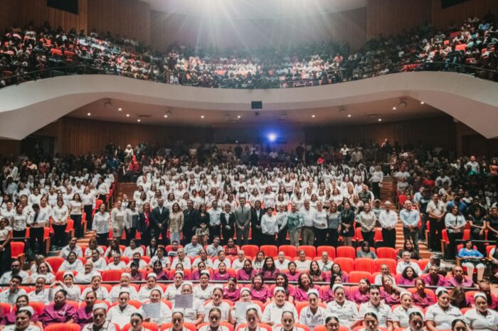 Gradúa CEDIF más de 600 alumnos