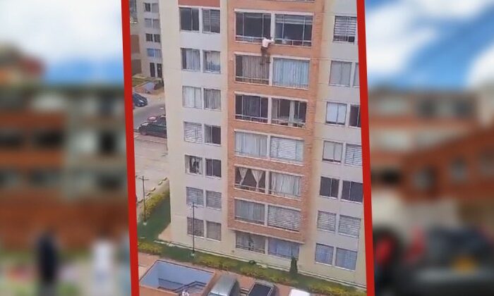 Mujer sufre crisis nerviosa durante sismo y se lanza de edificio