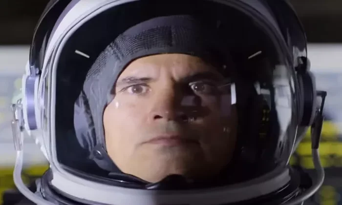Lanzan trailer de “A million miles away”, la historia del astronauta mexicano