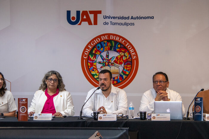 Rector y directores de la UAT evalúan programas institucionales