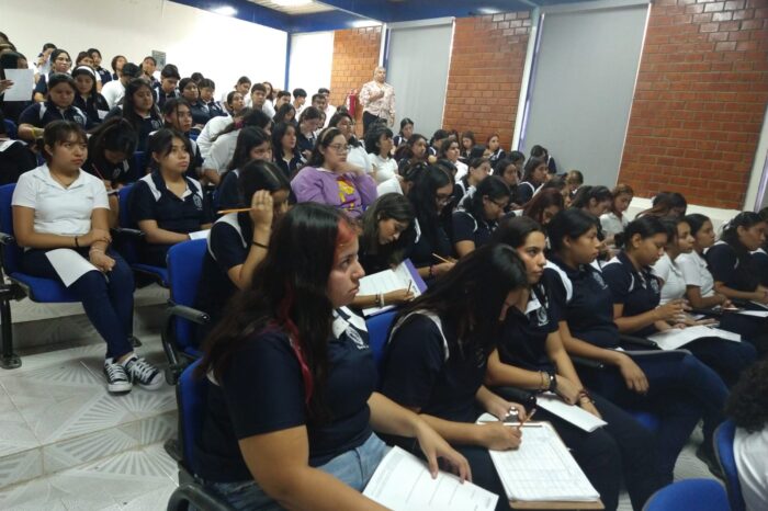 BRINDA INMUJER PLÁTICAS DE CONCIENTIZACIÓN SOBRE EQUIDAD DE GÉNERO