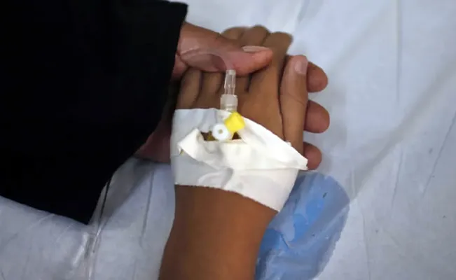 Niño sufre graves quemaduras tras participar en un peligroso reto de TikTok